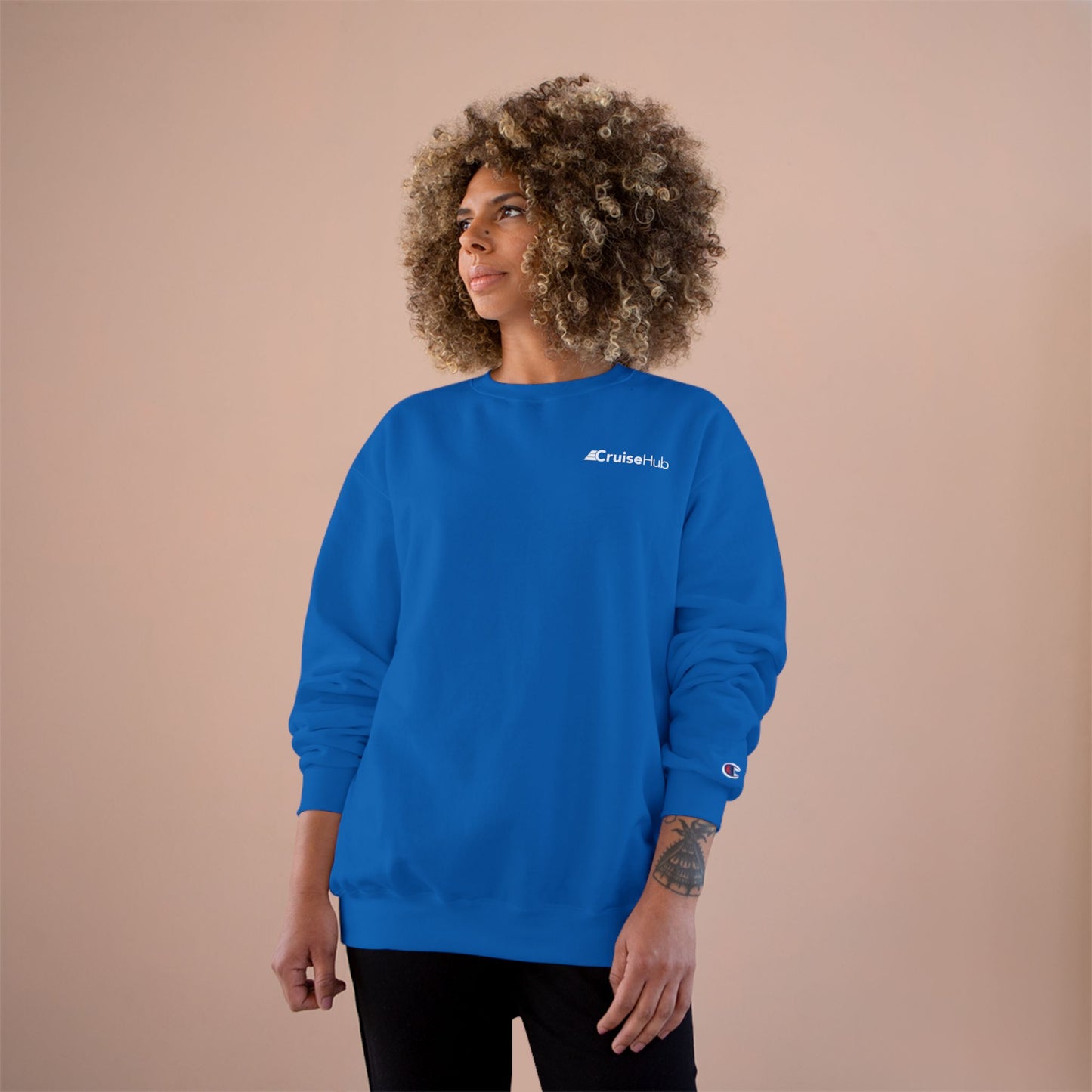 CruiseHub Champion Sweatshirt | Comfortable Crewneck for Travel Enthusiasts