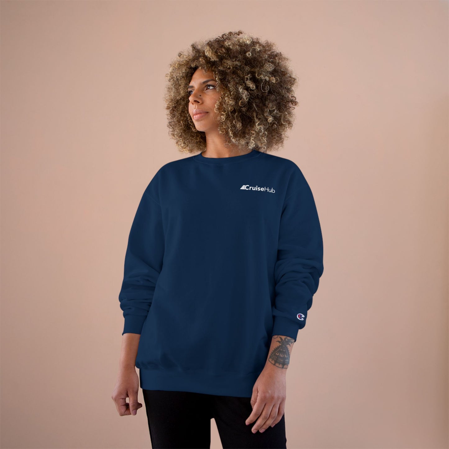 CruiseHub Champion Sweatshirt | Comfortable Crewneck for Travel Enthusiasts